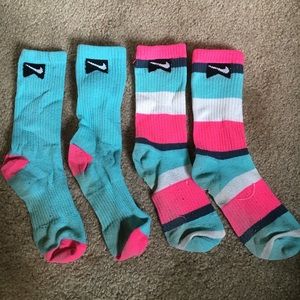 girl’s nike socks
